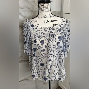 Anthropologie Maeve Blue and White Floral Blouse Puff Sleeves